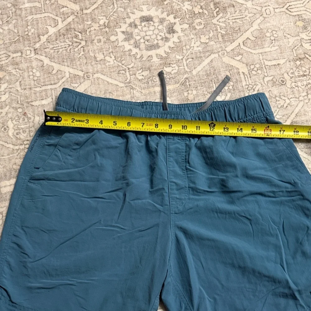 The North Face Teal Men’s Shorts Size M